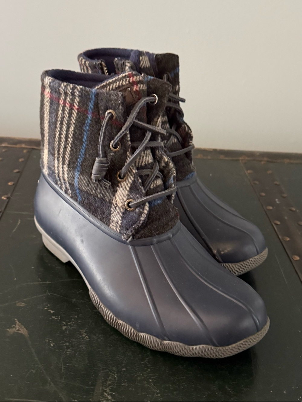 Women's Sperry Navy Blue Plaid Rain Boots Size 6